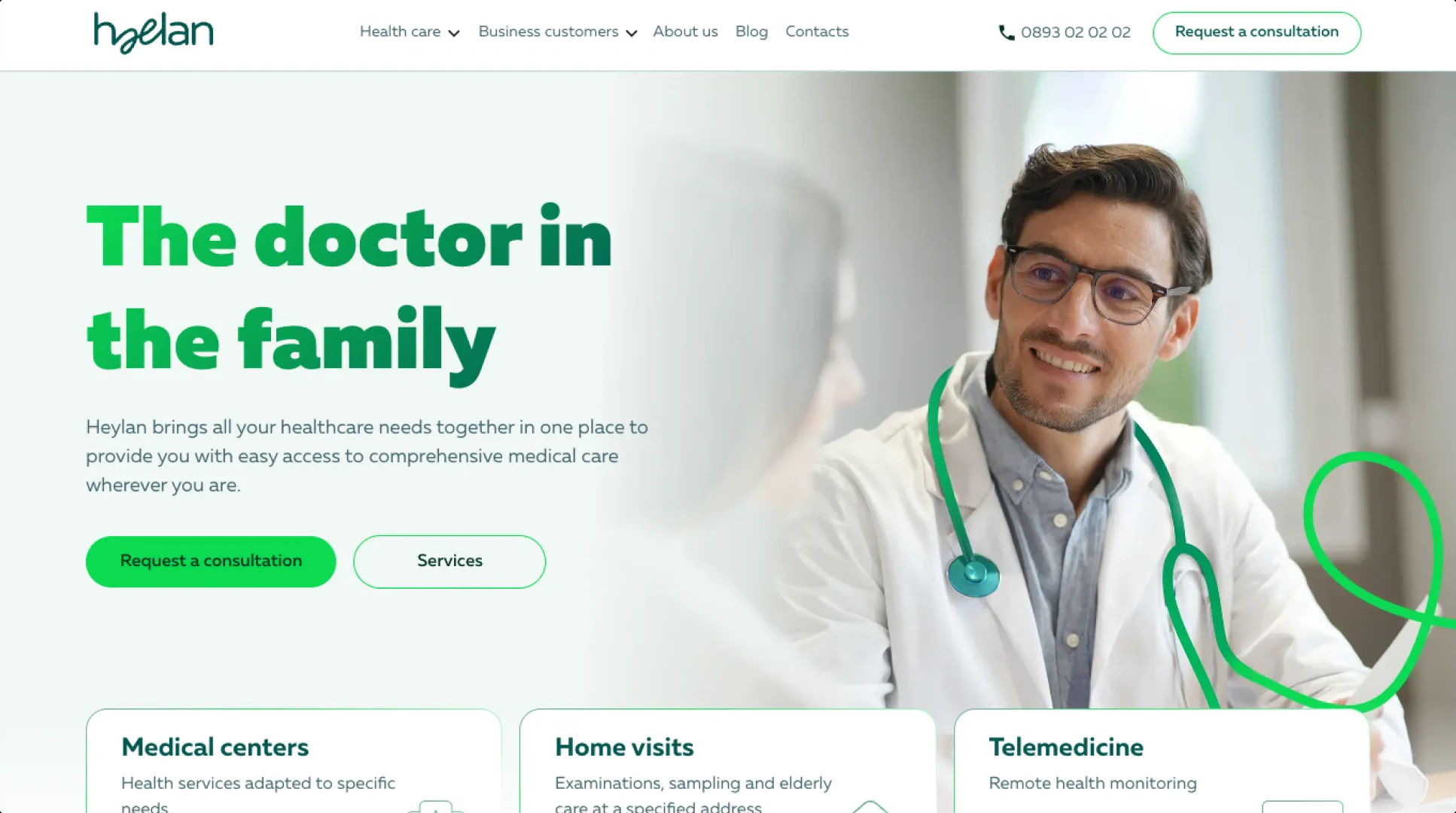 Haelan homepage hero, The doctor in the family, with a smiling doctor and cards for medical centers, home visits and telemedicine